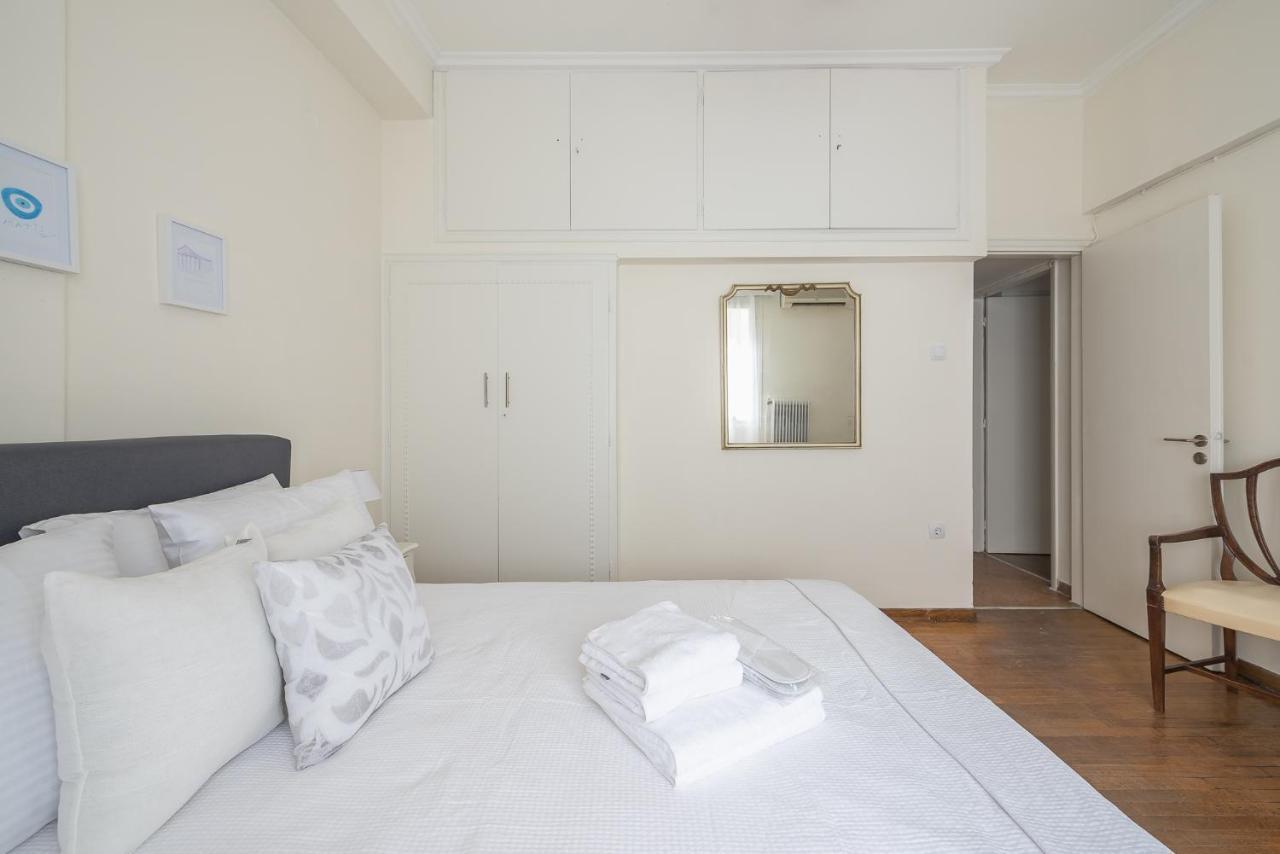 Athenean Classic Apartment At Acropolis Museum & Metro Luaran gambar