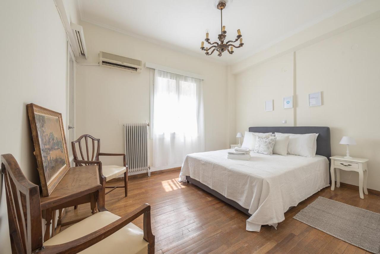 Athenean Classic Apartment At Acropolis Museum & Metro Luaran gambar