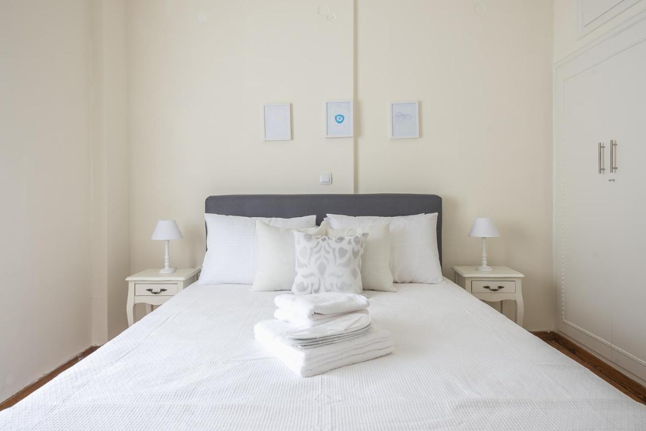 Athenean Classic Apartment At Acropolis Museum & Metro Luaran gambar
