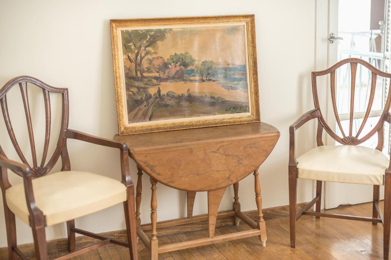 Athenean Classic Apartment At Acropolis Museum & Metro Luaran gambar