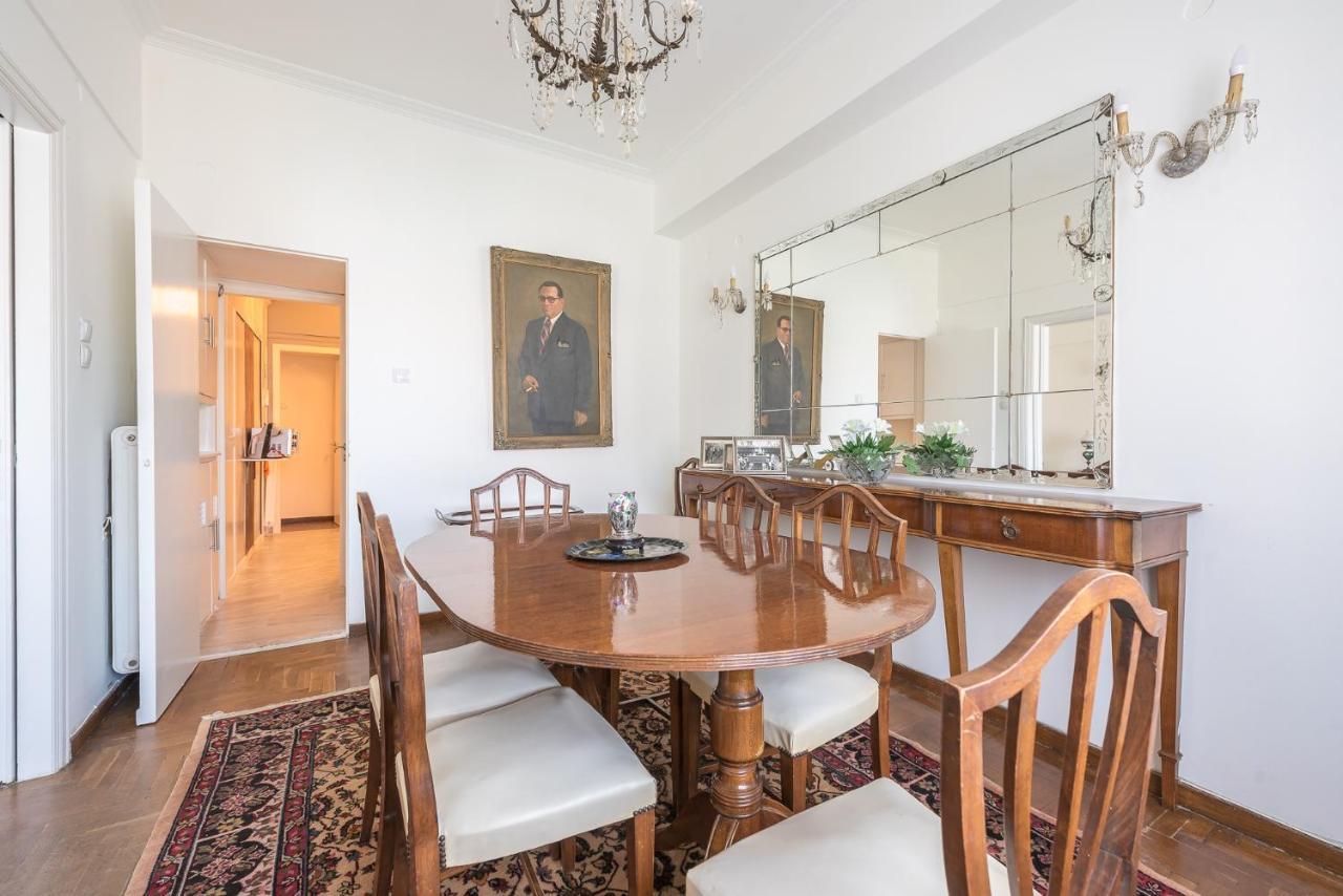 Athenean Classic Apartment At Acropolis Museum & Metro Luaran gambar