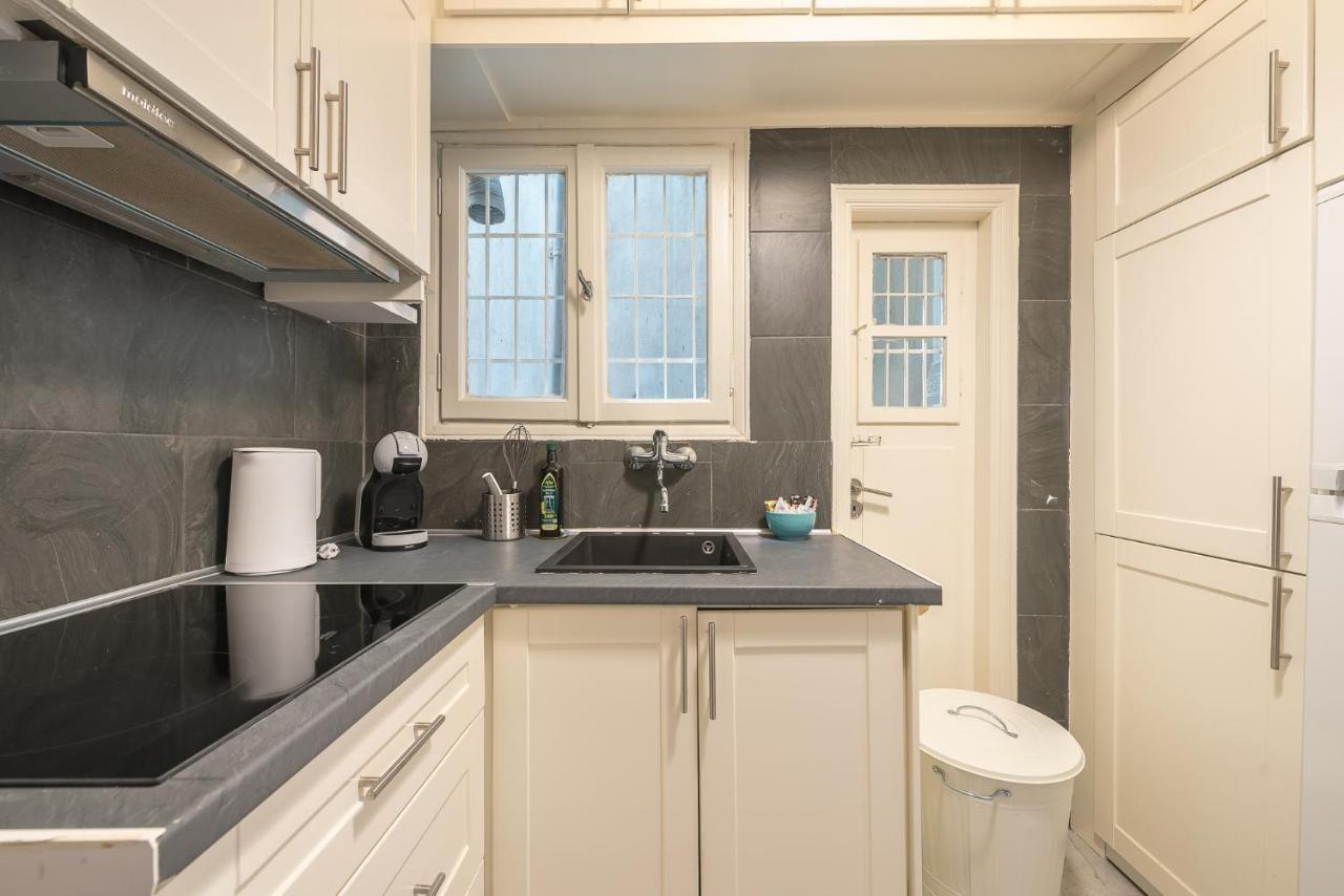 Athenean Classic Apartment At Acropolis Museum & Metro Luaran gambar