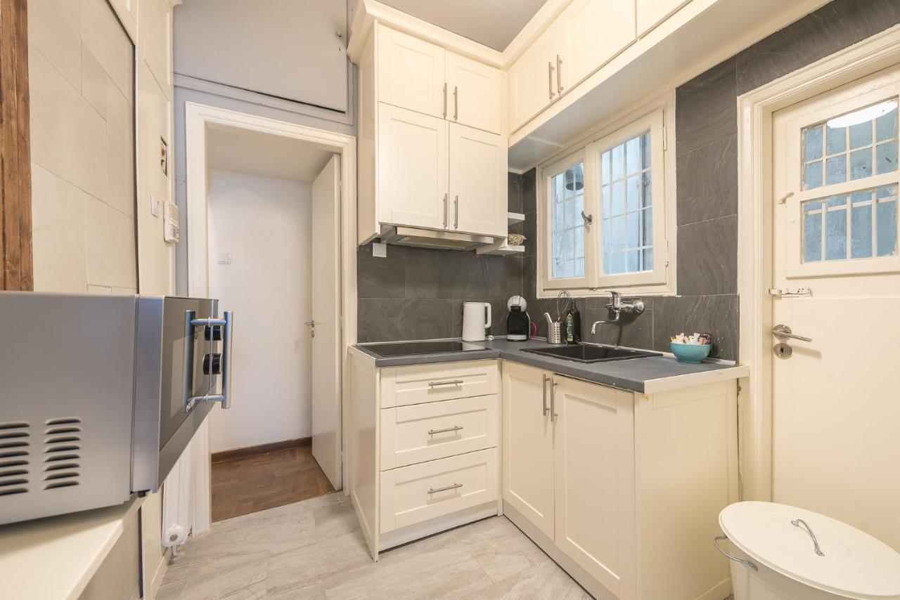 Athenean Classic Apartment At Acropolis Museum & Metro Luaran gambar