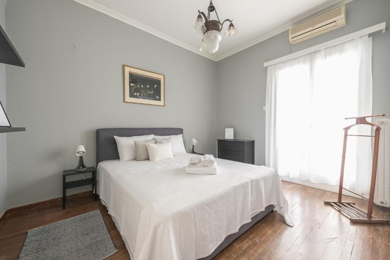 Athenean Classic Apartment At Acropolis Museum & Metro Luaran gambar