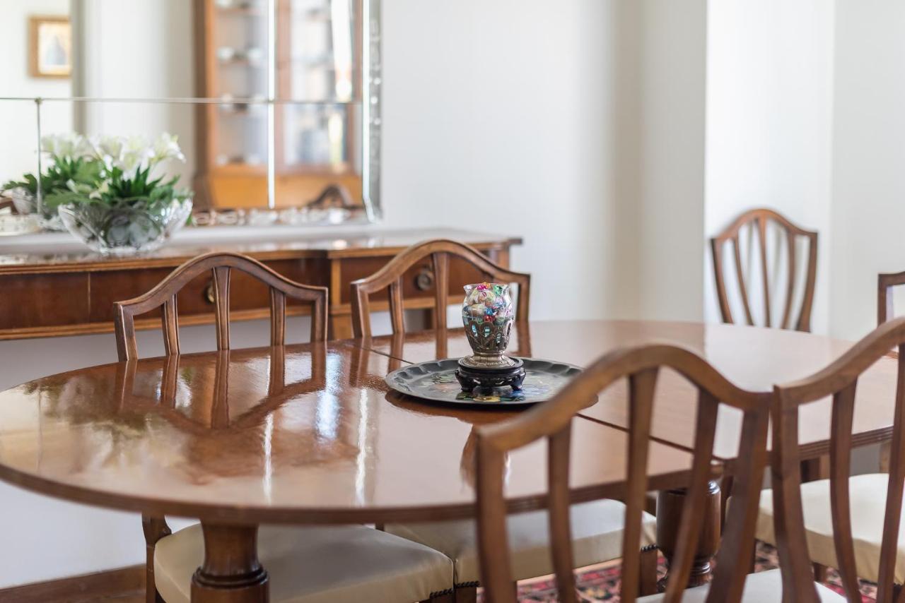 Athenean Classic Apartment At Acropolis Museum & Metro Luaran gambar