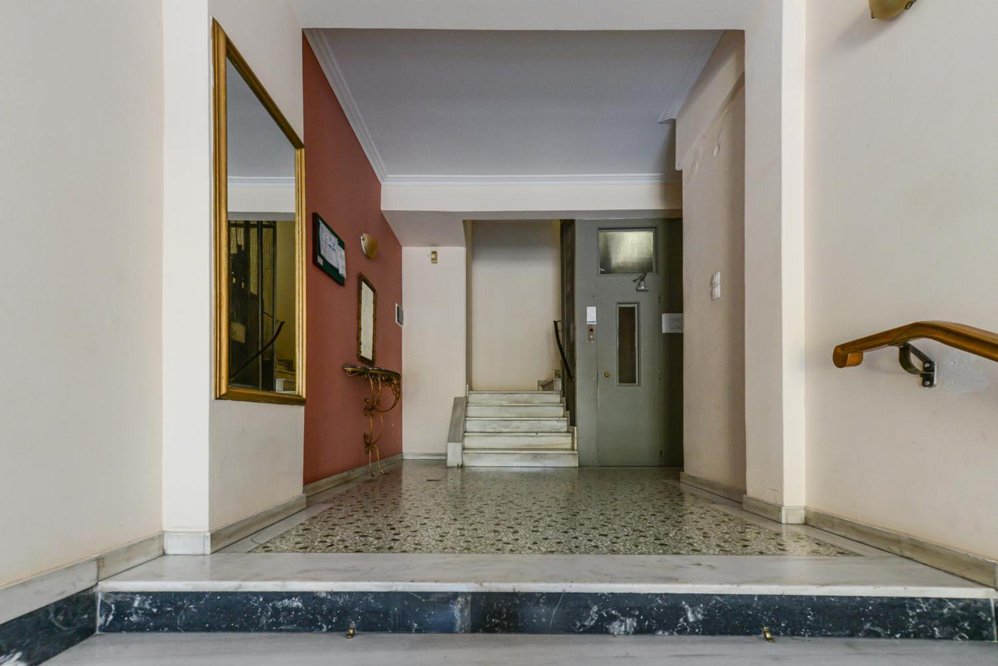 Athenean Classic Apartment At Acropolis Museum & Metro Luaran gambar