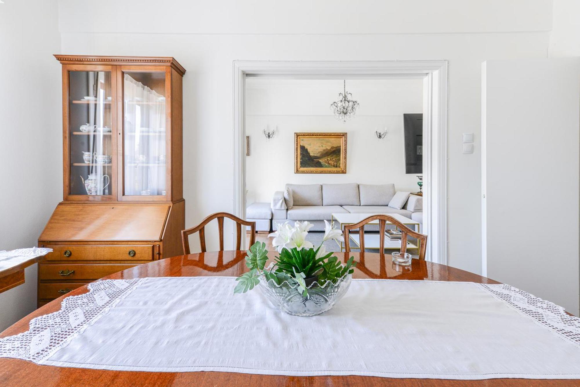 Athenean Classic Apartment At Acropolis Museum & Metro Luaran gambar